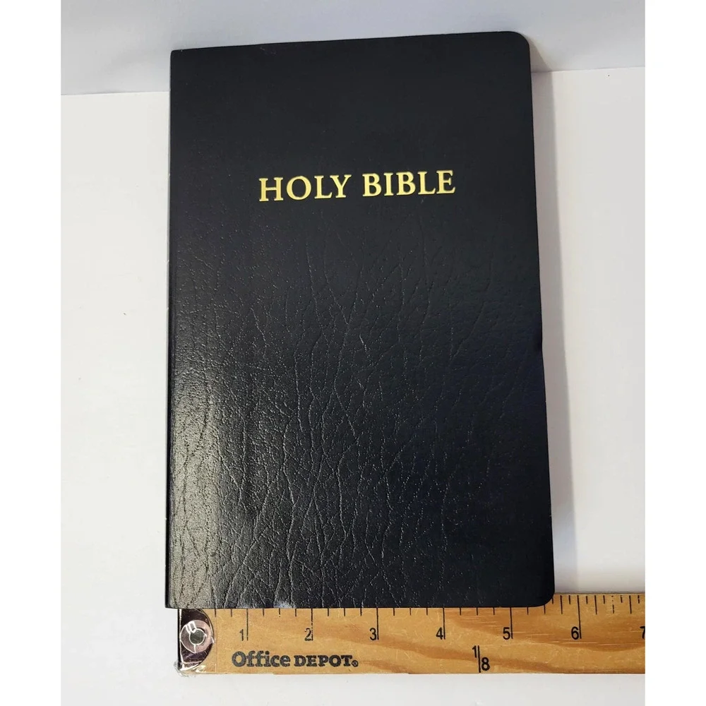 Holy Bible NLT Gift & Award Edition‎ Tyndale Black Leather Red Letter Book